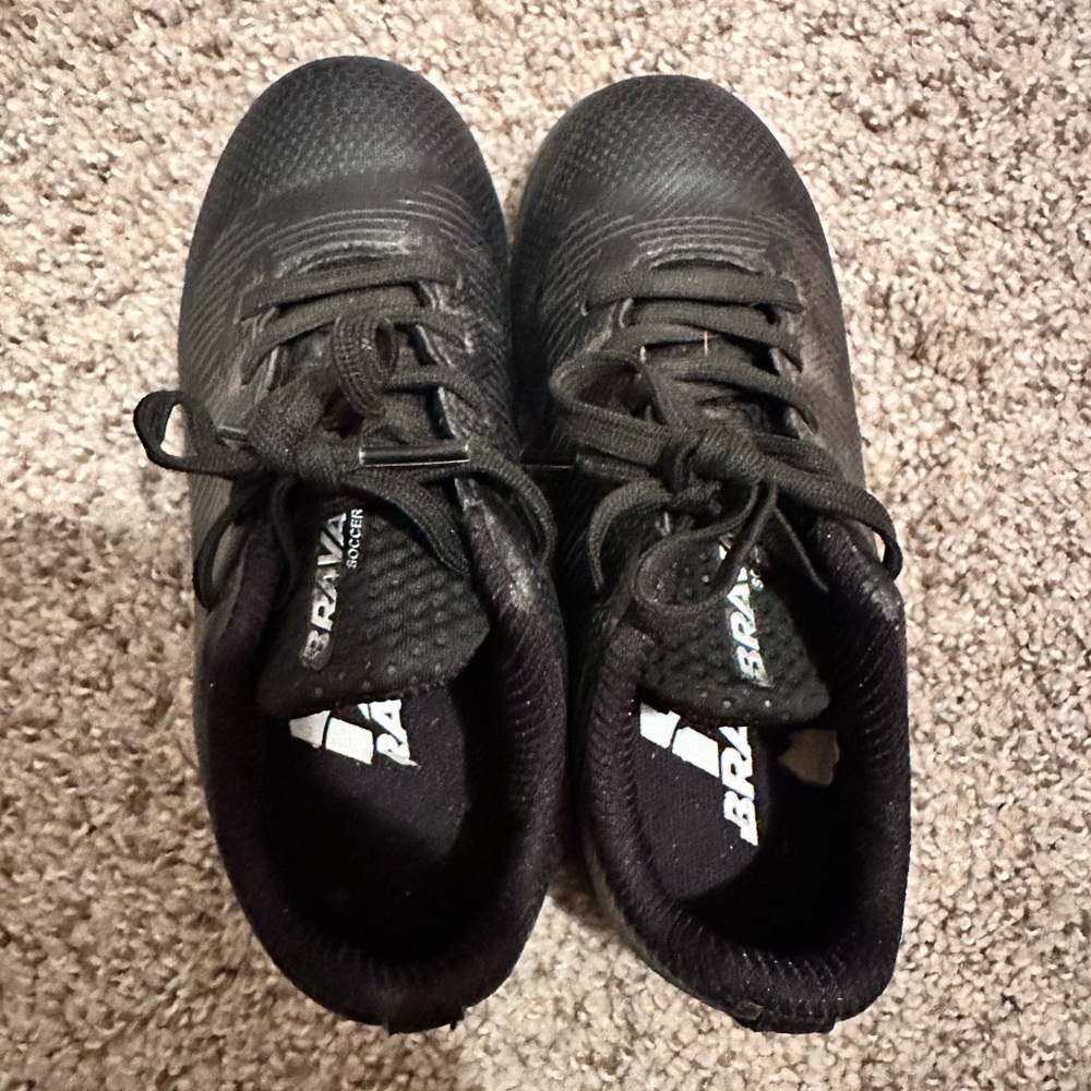 Brava Soccer cleats size 10D